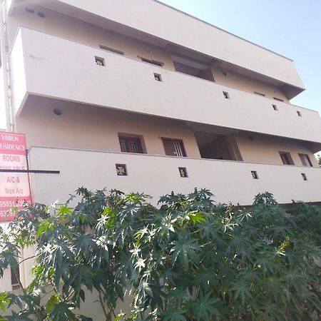 Varun Residency Airport Codissia Stay Coimbatore Dış mekan fotoğraf